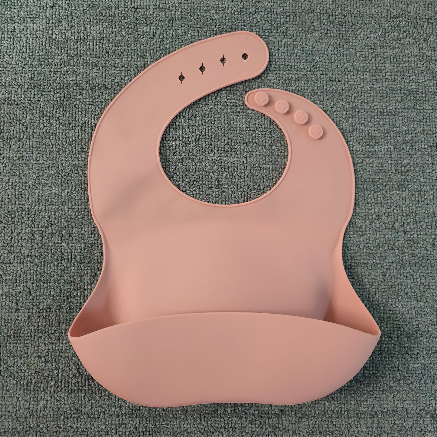 Soft Waterproof Silicone Baby Bib with Food Catcher – Adjustable and Easy to Clean Feeding Bib - Teintes Câlines